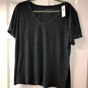 American eagle v neck top!